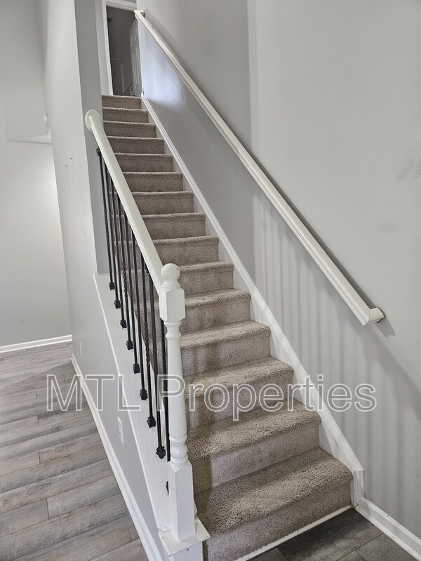 Building Photo - 8716 Berrybrook Ln