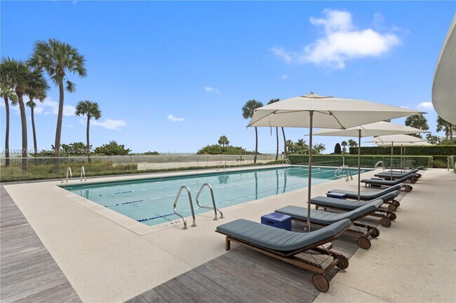 Building Photo - 350 Ocean Dr