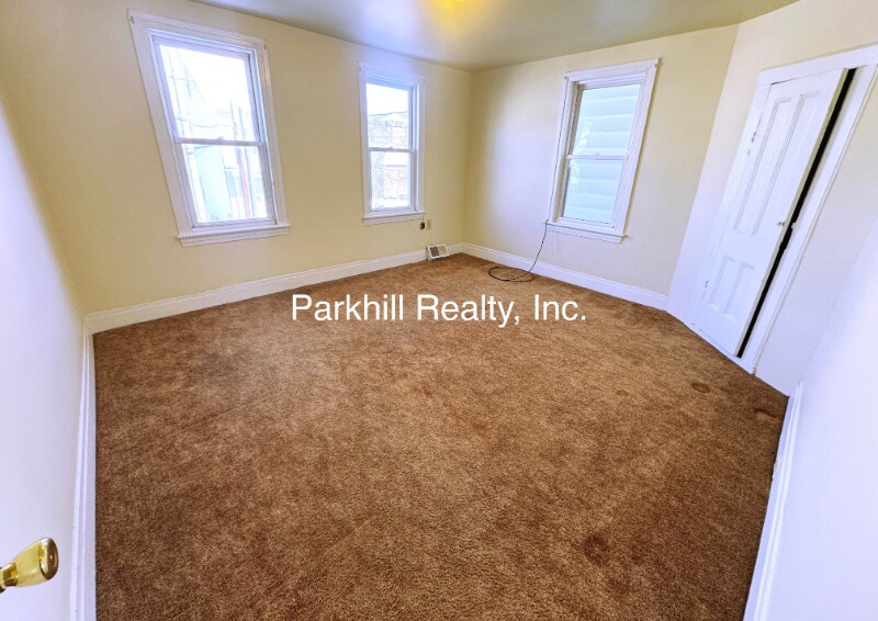 Building Photo - 34 N 2nd St