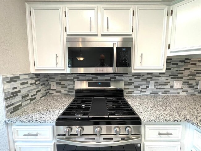 Building Photo - 1008 Cresswell Dr