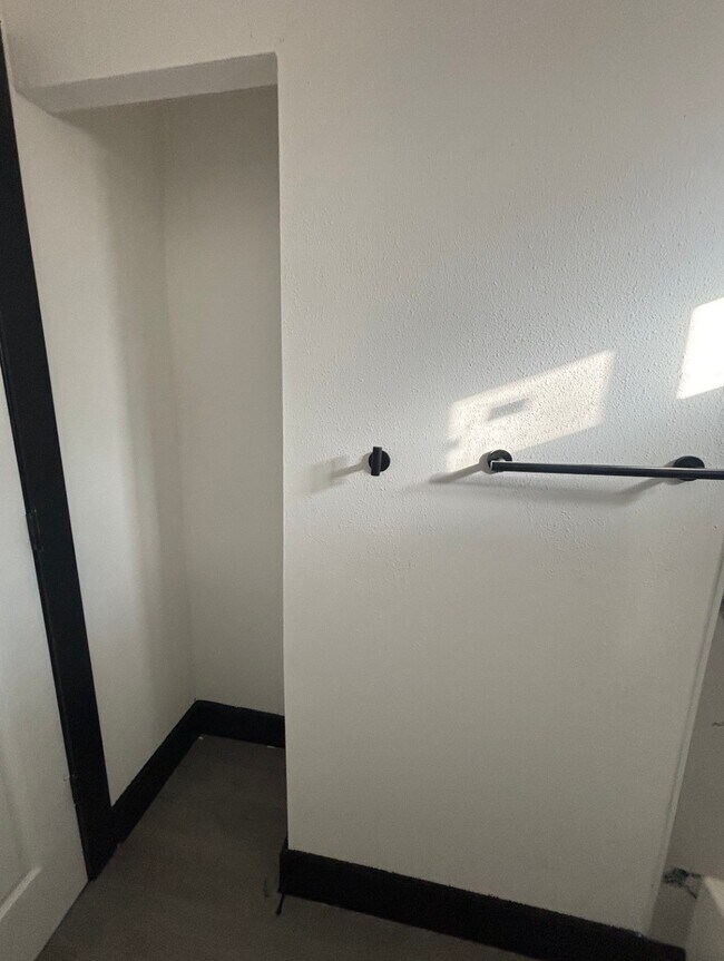 Building Photo - 7213 Moline St