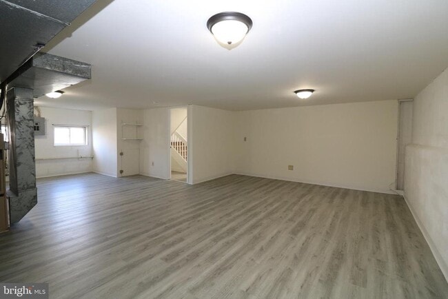 Building Photo - 14 Starboard Ct