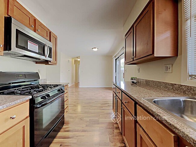 Building Photo - 334 Martin Dr