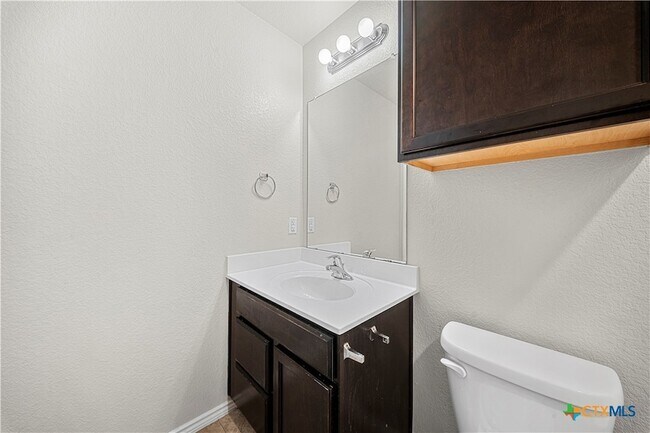 Building Photo - 1602 Gigante Dr