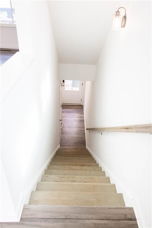 Building Photo - 728 Perch Pl