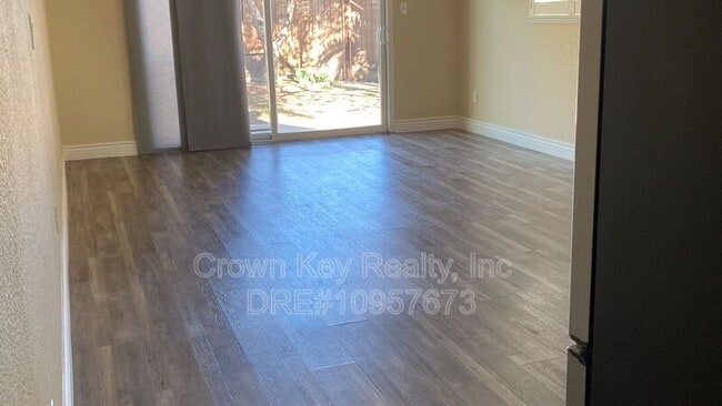 Building Photo - 1550 Griffith Pl
