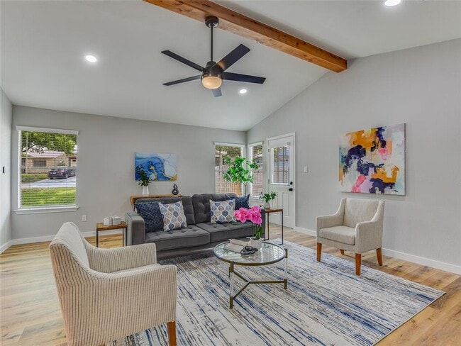 Building Photo - 12900 Campos Dr