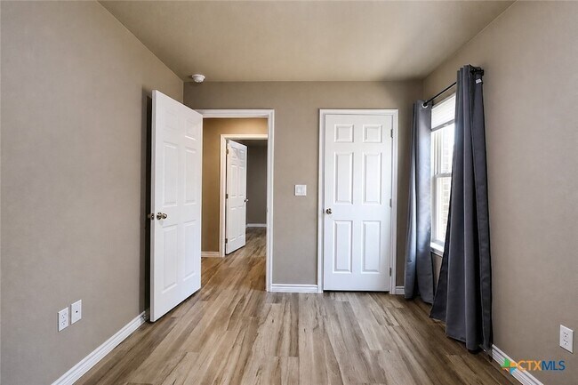 Building Photo - 1204 N 18th St