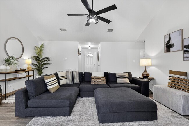 Building Photo - 9514 Marblemount Dr