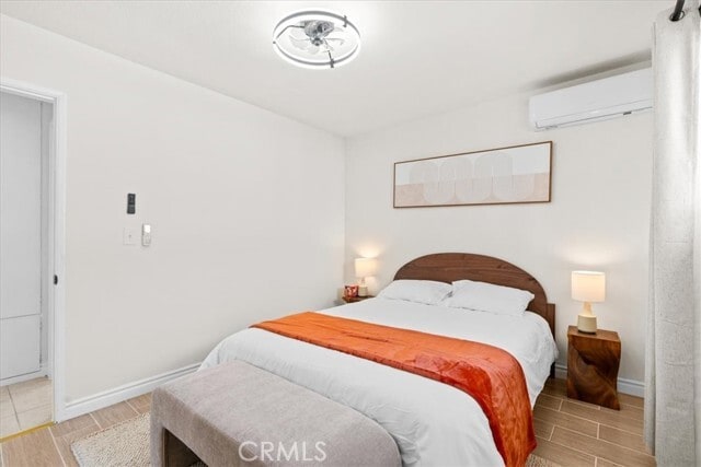 Building Photo - 1097 Bonita St