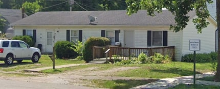Building Photo - 2 Bedroom Duplex in Spencer
