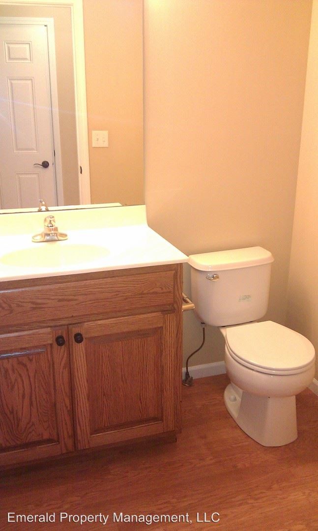 Building Photo - 4 br, 2.5 bath House - 509 Brookmont