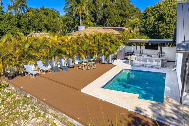 Building Photo - 2500 Monterey St