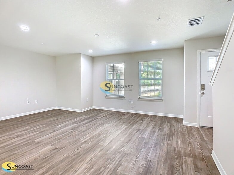 Building Photo - 3821 SW 43rd Ct