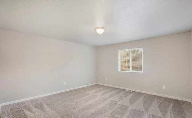 Building Photo - Beautiful Street With Newer Home for Lease