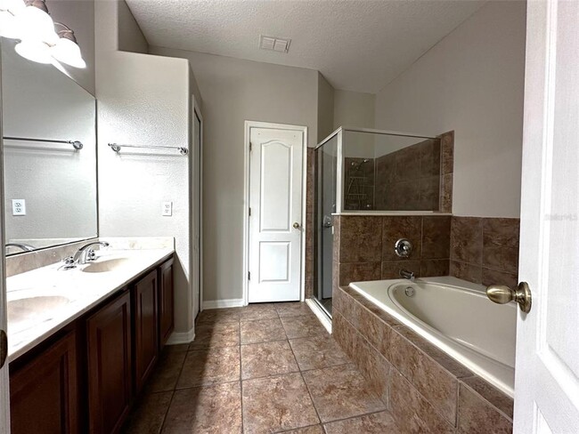 Building Photo - 324 Cortona Dr