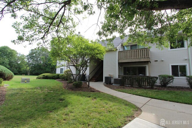 Building Photo - 1105 Aspen Dr