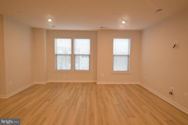 Building Photo - 13651 Innovation Station Lp