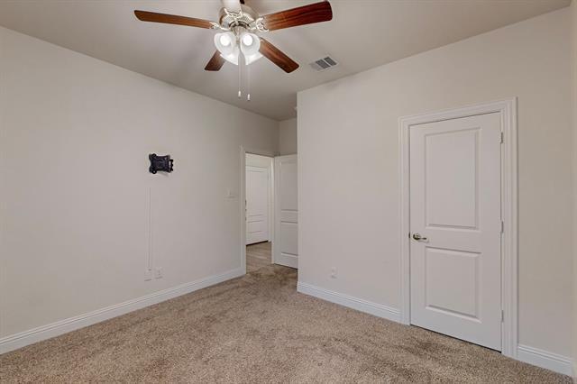 Building Photo - 10925 Klondike Ln