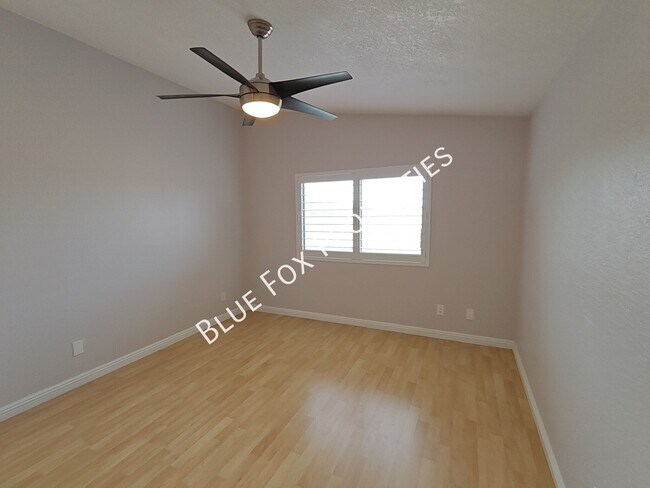 Building Photo - 8854 E Citrus Tree Dr