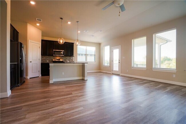 Building Photo - 4004 Promontory Point Trail