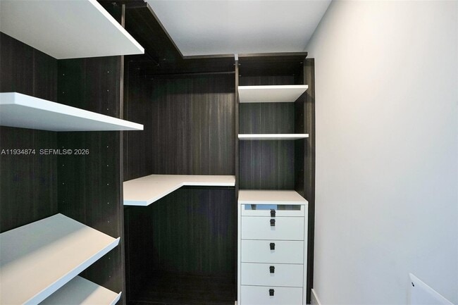 Building Photo - 301 Altara Ave