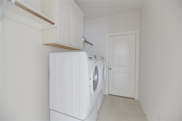 Building Photo - 1113 Parker Dr