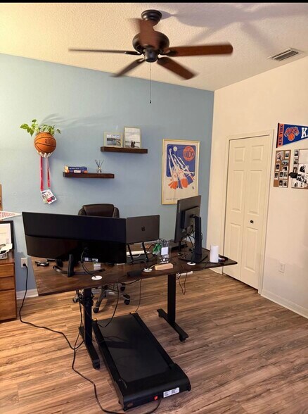 Building Photo - 3572 Parkridge Cir