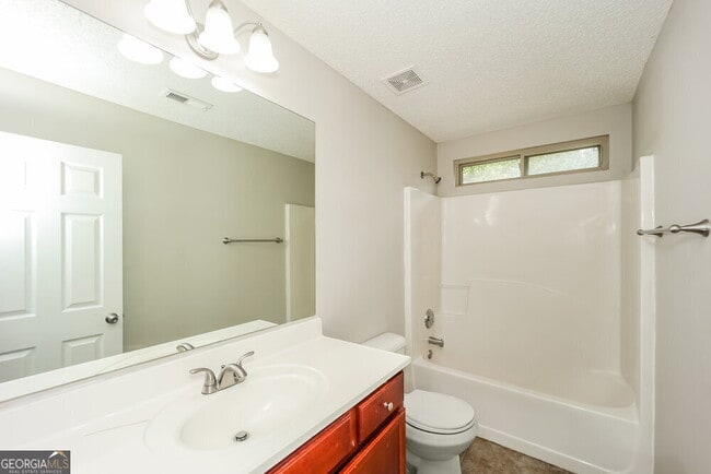Building Photo - 3076 Broadleaf Trail Rd