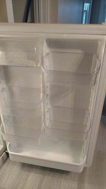 REFRIGERATOR DOOR STORAGE - 40 Chestnut Ave