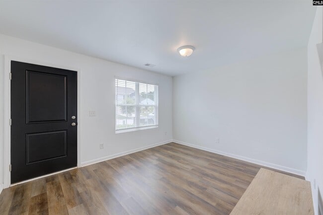 Building Photo - 185 Windfall Rd