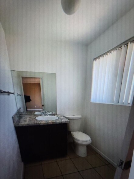 Building Photo - 101 W Olive Ave