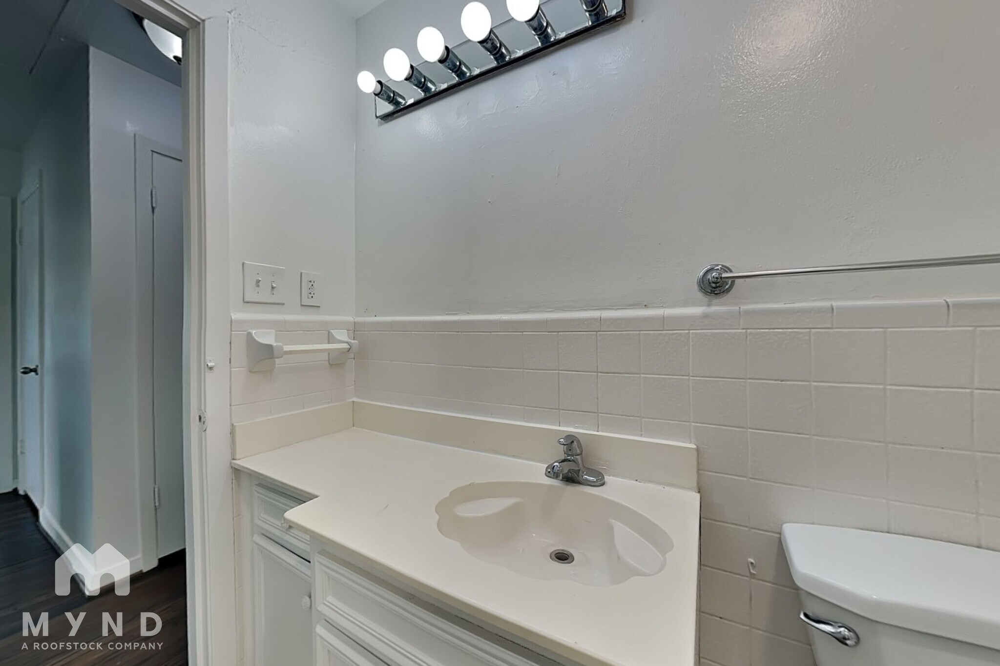 Building Photo - 10907 Cotillion Dr