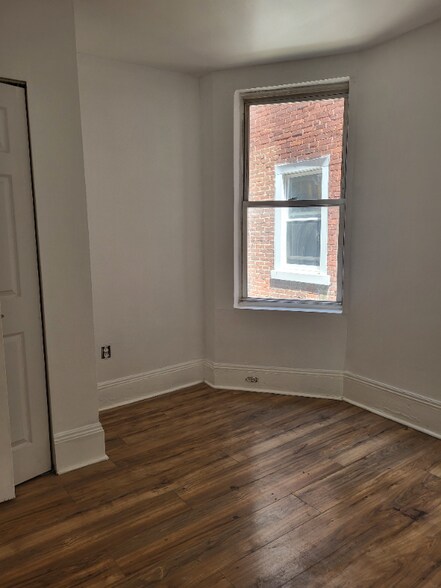 Building Photo - 4834 Sansom St