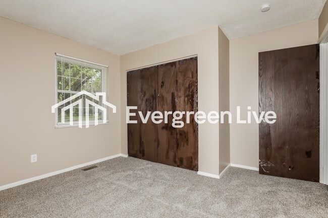 Building Photo - 4431 Greenmeadow Ct