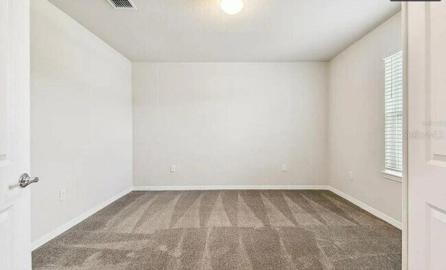 Building Photo - 11225 Sycamore Glen Loop