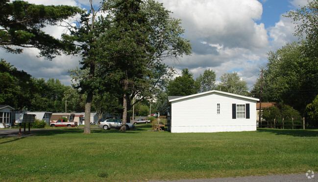 Building Photo - Farmington Mobile Home Community