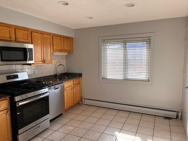 Building Photo - 427 S Euclid Ave