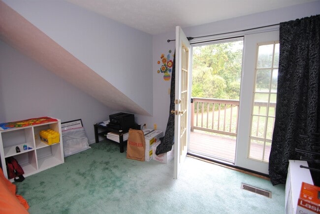 Building Photo - 37 Cadogan Way