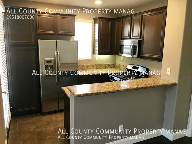 Building Photo - 44958 Bellflower Ln