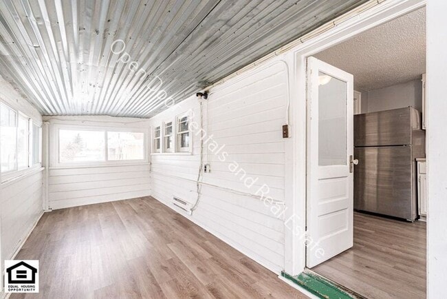 Building Photo - 2005 Bayer Ave