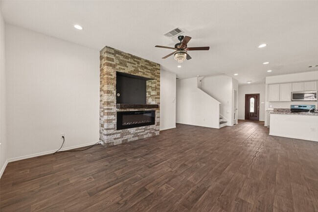 Building Photo - 1706 Cooper Bluff Ct