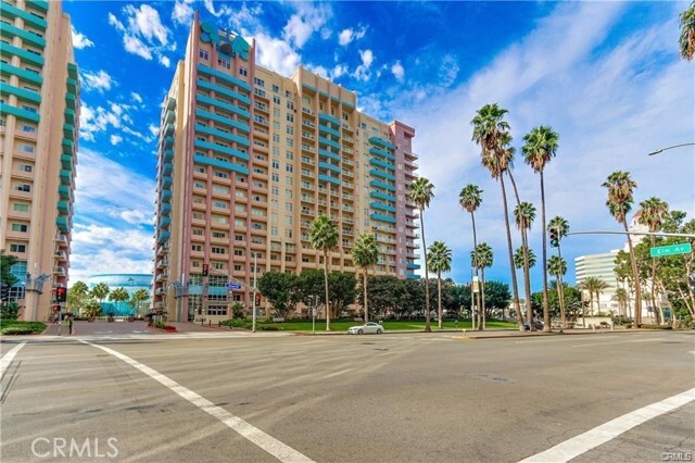 Building Photo - 388 E Ocean Blvd