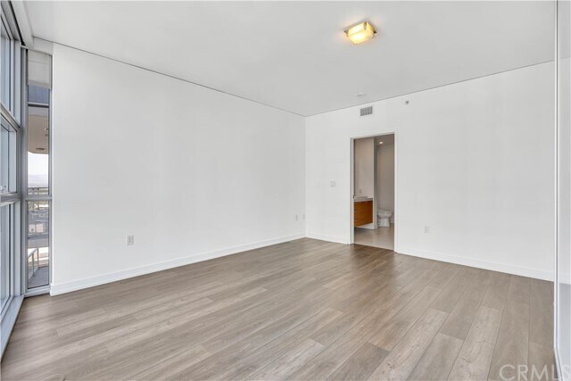 Building Photo - 9 MacArthur Pl