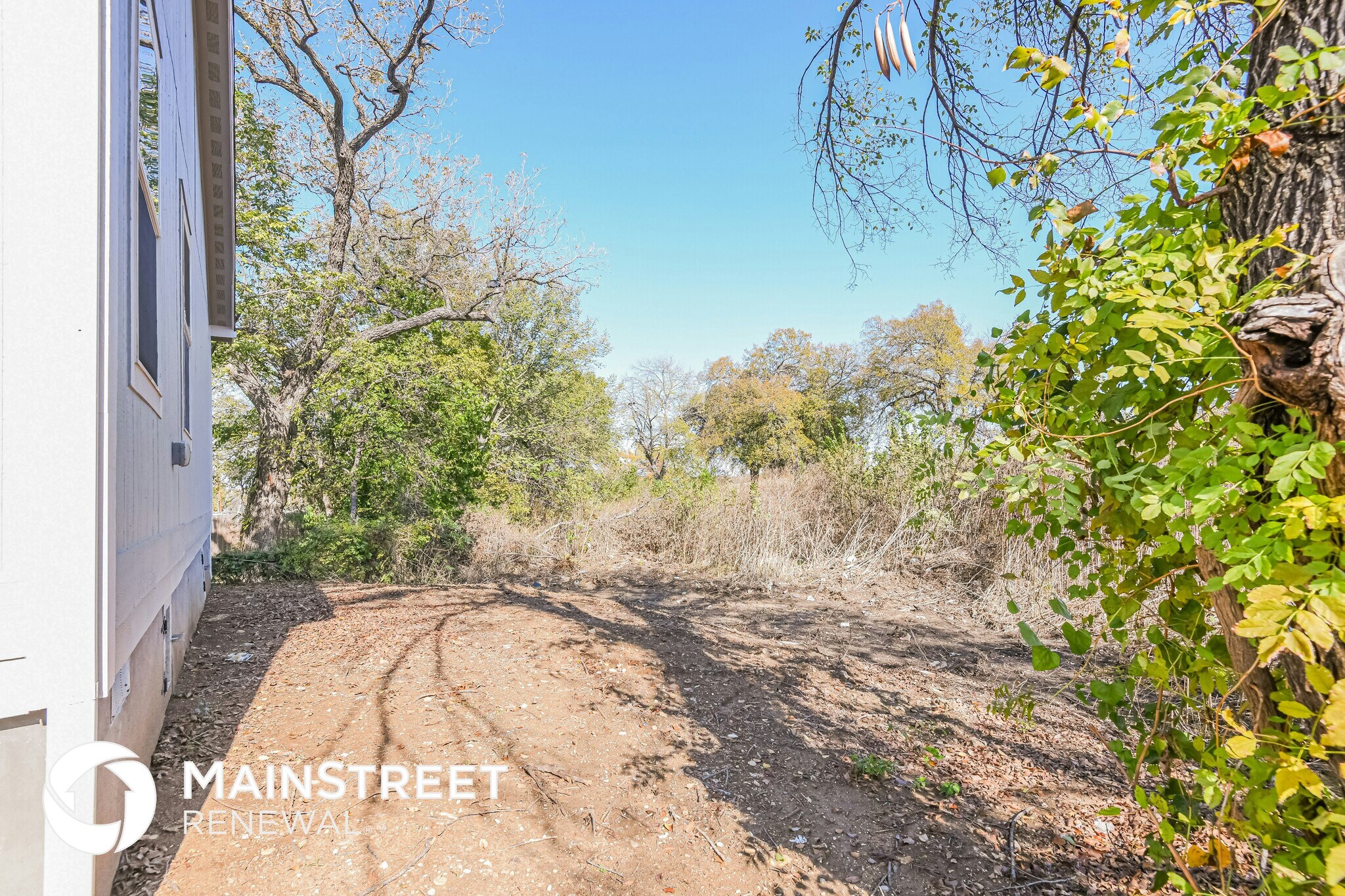Building Photo - 1417 Illinois Ave