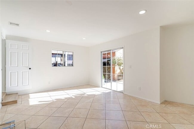 Building Photo - 13716 Judd St