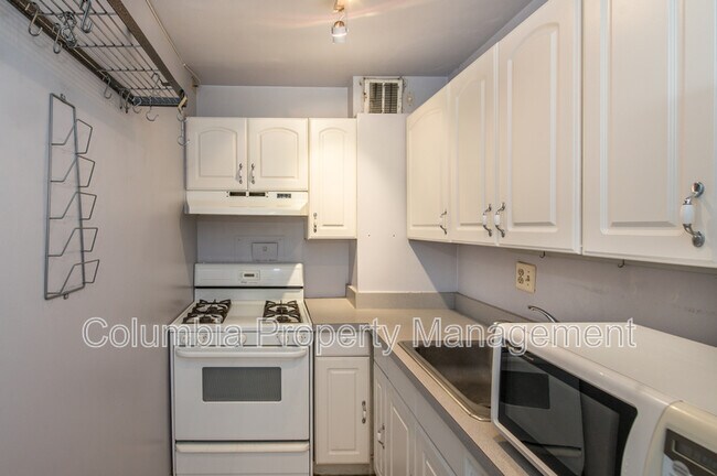 Building Photo - 1545 18th St NW