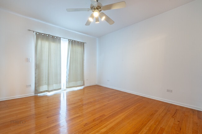 Building Photo - 524 N Ashland Ave