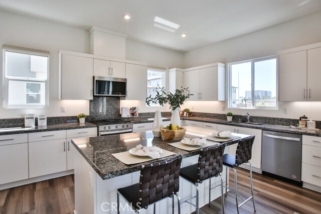 Building Photo - 1703 W Cara Dr