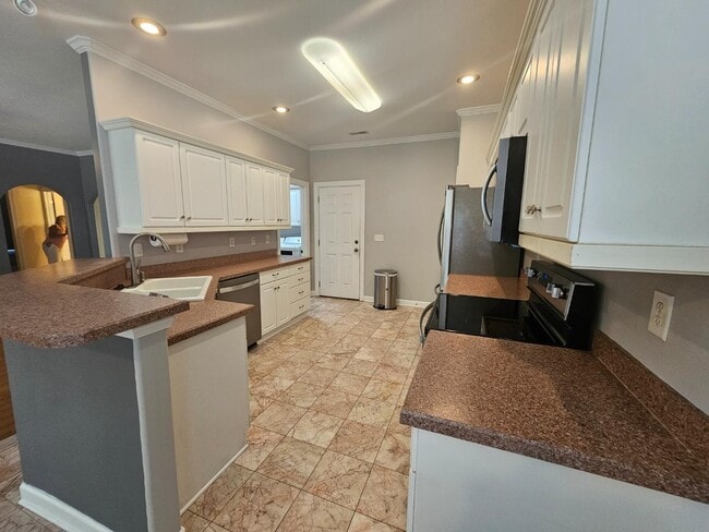 Building Photo - 160 Molinia Dr